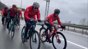 istanbul-sarikamis1-300x169 İstanbul'dan Sarıkamış'a Şehitlerimizi Anma Bisiklet Turu Tamamlandı