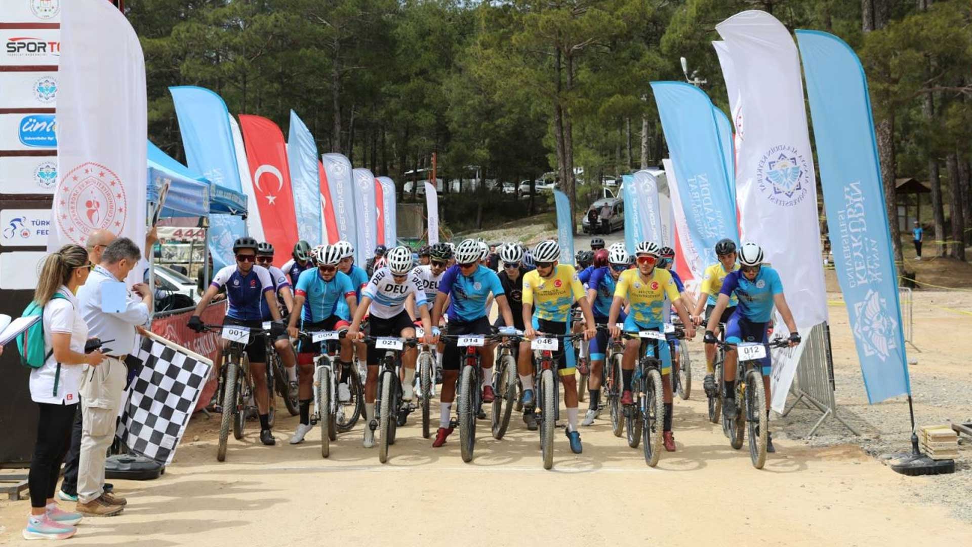 Ünilig Yol ve Dağ Bisikleti Türkiye Şampiyonası Antalya'da yapıldı